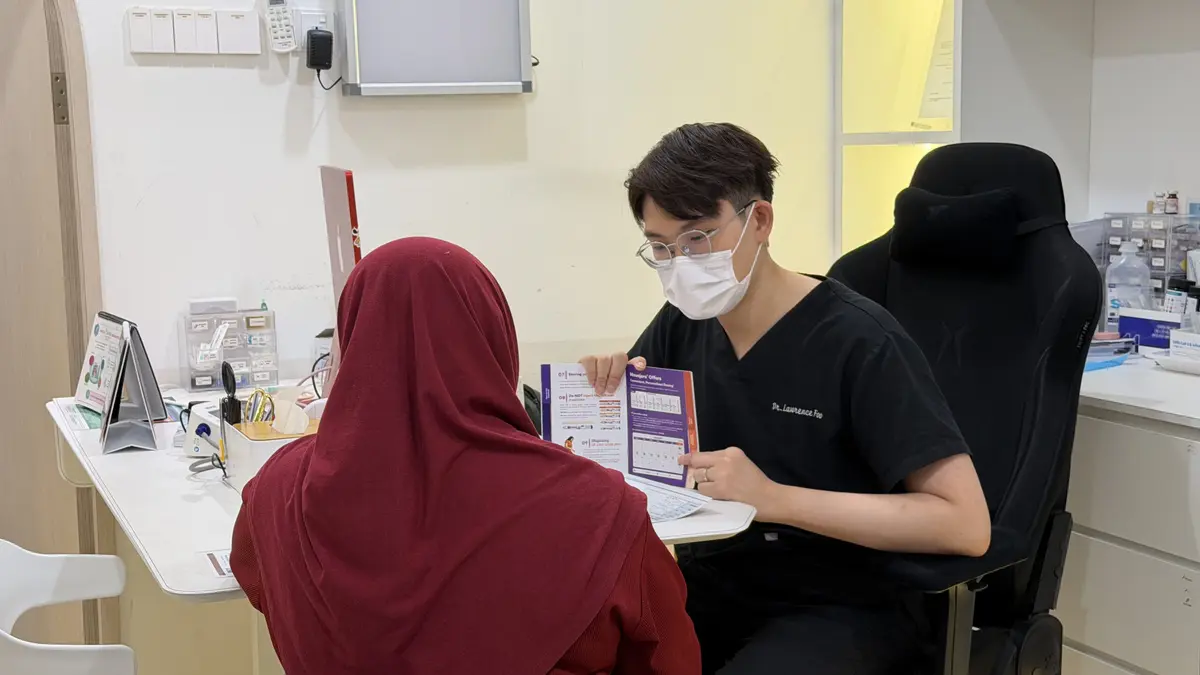 Doctor providing GLP-1 recommendations to his patient